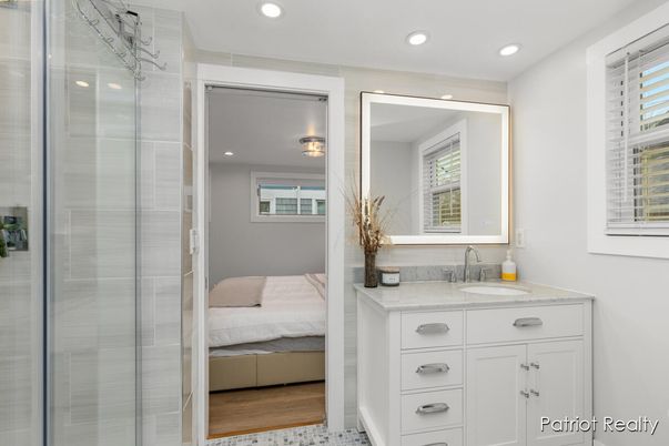 Bathroom, Bedroom, Interior, Recessed Lighting, Wood Texture Flooring