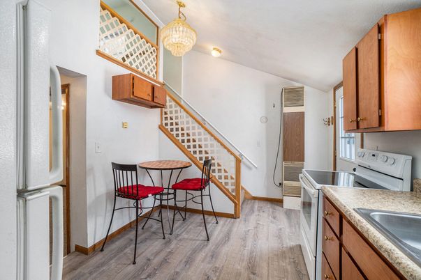 Chandelier, Dining room, Interior, Kitchen, Wood Texture Flooring