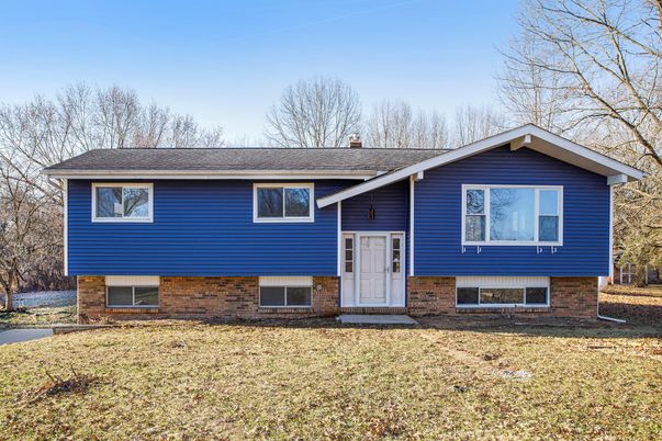 Exterior, Facade, Brick Facade, Raised Ranch