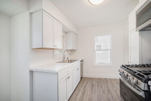 Interior, Kitchen, Wood Texture Flooring