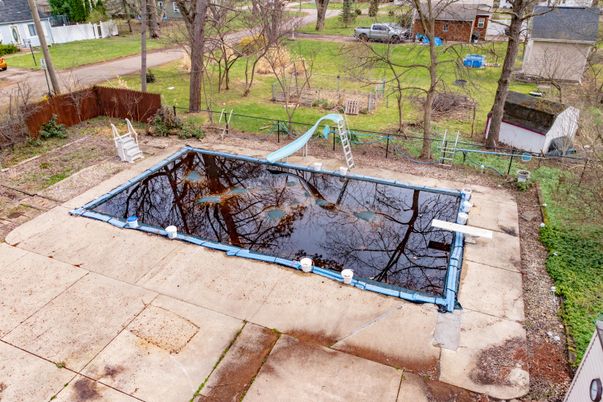 Exterior, Pool