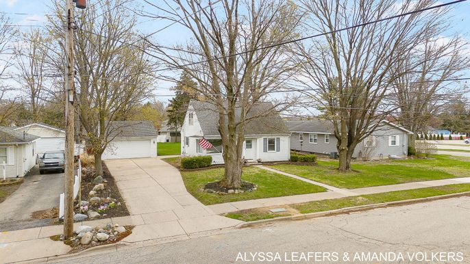 Detached Garage, Exterior, Facade, Cape Cod