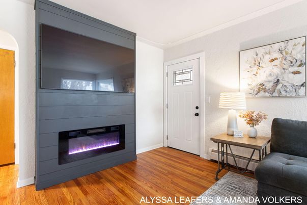 Fireplace, Interior, Wood Texture Flooring