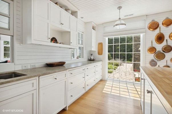 Interior, Kitchen, Pendant Lights, Wood Texture Flooring
