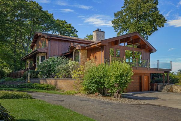 Attached, Exterior, Facade, Modern