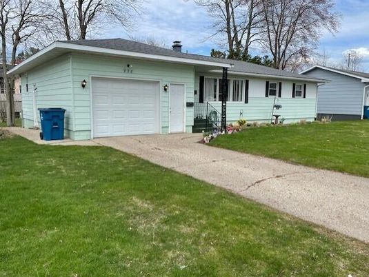 Attached, Backyard, Exterior, Facade, Ranch