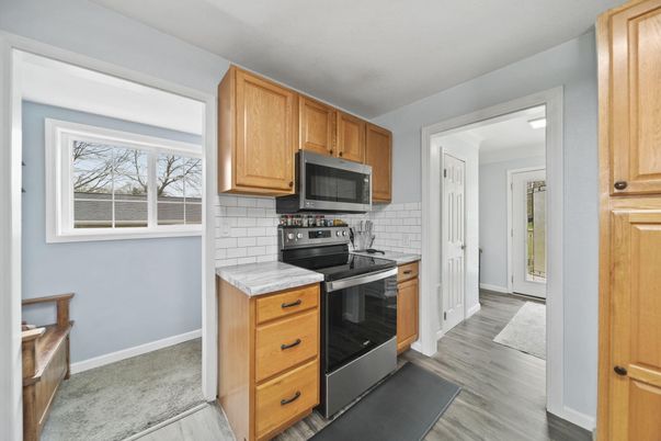 Interior, Kitchen, Stainless Steel Appliances, Wood Texture Flooring