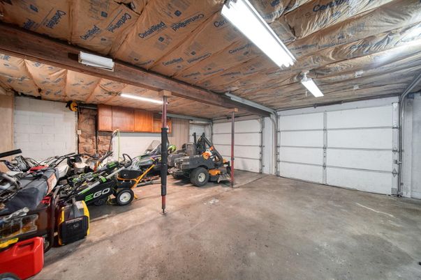 Garage, Interior, Stone Walls