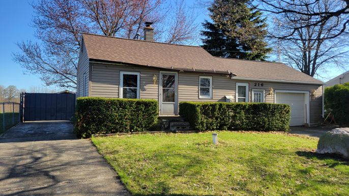 Attached, Backyard, Exterior, Facade, Cape Cod