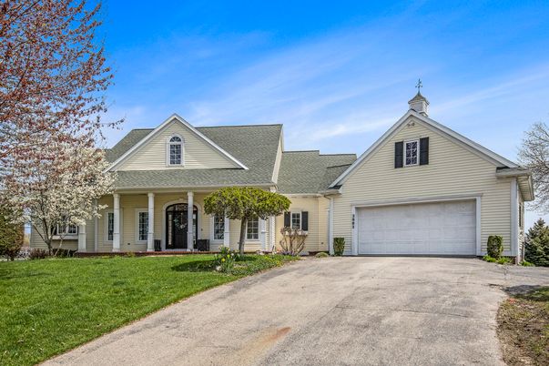 Attached, Exterior, Facade, Farmhouse