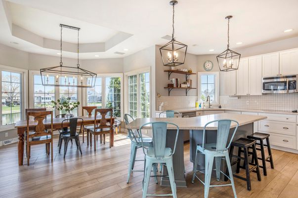 Dining room, Interior, Kitchen, Pendant Lights, Recessed Lighting, Wood Texture Flooring