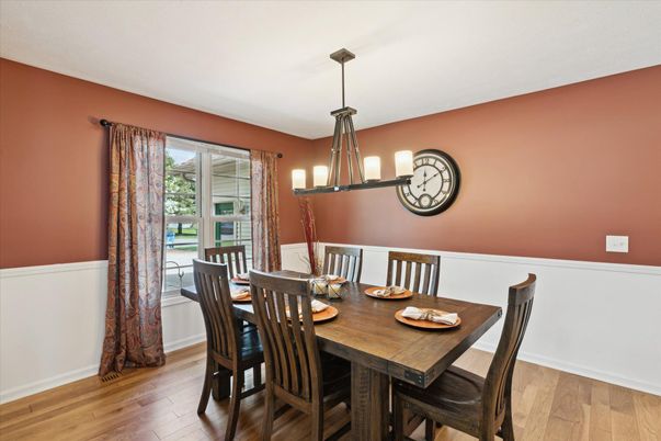 Chandelier, Dining room, Interior, Pendant Lights, Wood Texture Flooring