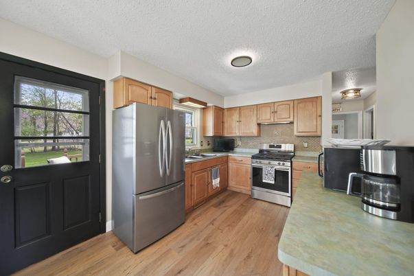 Interior, Kitchen, Stainless Steel Appliances, Wood Texture Flooring
