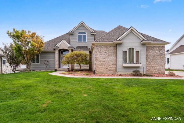 Backyard, Exterior, Facade, Brick Facade, Brick Traditional