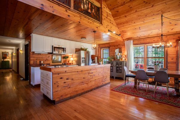 Chandelier, Dining room, Interior, Kitchen, Pendant Lights, Wooden Ceilings, Wood Texture Flooring, Wooden Walls
