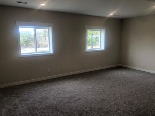 Empty room, Interior, Recessed Lighting