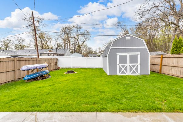 Backyard, Exterior