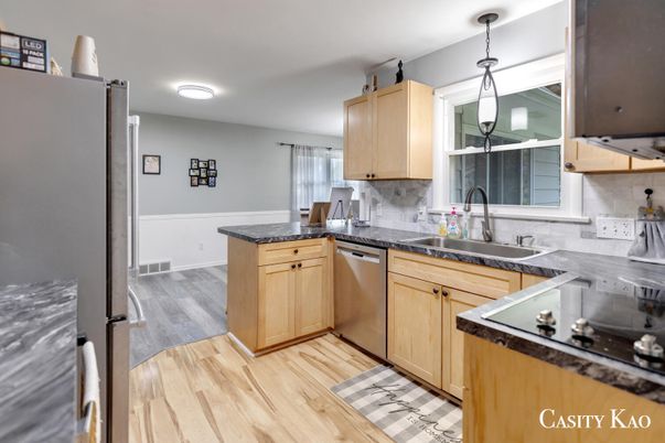 Interior, Kitchen, Pendant Lights, Wood Texture Flooring