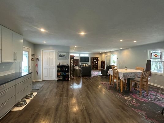 Dining room, Interior, Living room, Recessed Lighting, Wood Texture Flooring