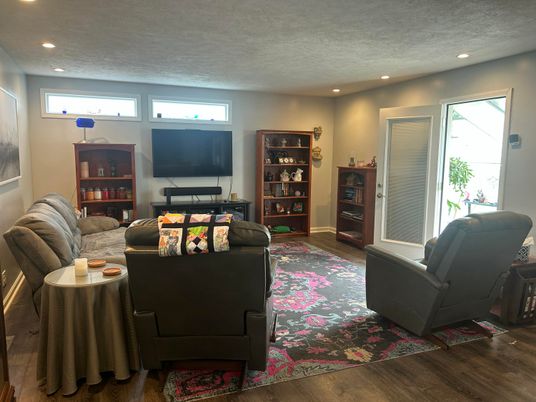 Interior, Living room, Recessed Lighting, Wood Texture Flooring
