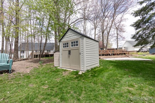 Backyard, Exterior