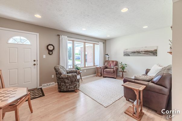 Interior, Living room, Recessed Lighting, Wood Texture Flooring