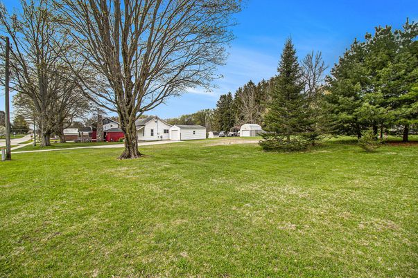 Backyard, Detached Garage, Exterior