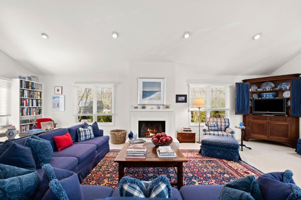 Fireplace, Interior, Living room, Recessed Lighting