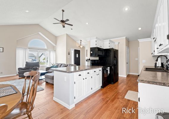 Interior, Kitchen, Living room, Pendant Lights, Recessed Lighting, Wood Texture Flooring