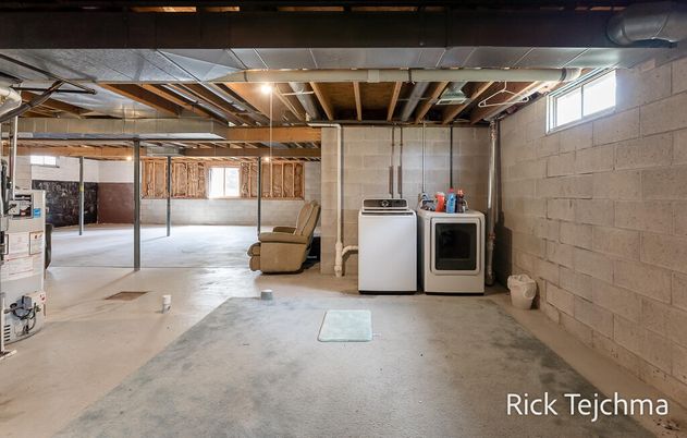 Interior, Stone Walls, Washer