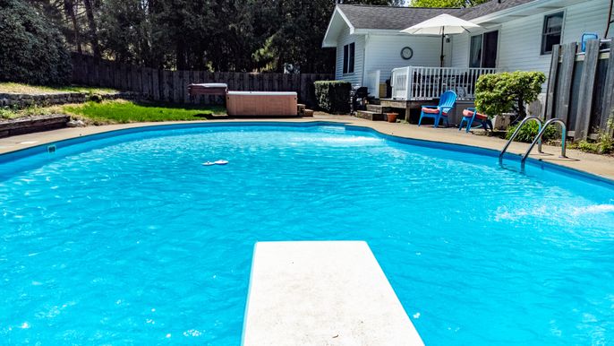 Exterior, Pool