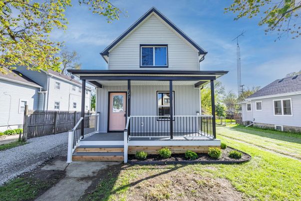 Backyard, Exterior, Facade, Farmhouse