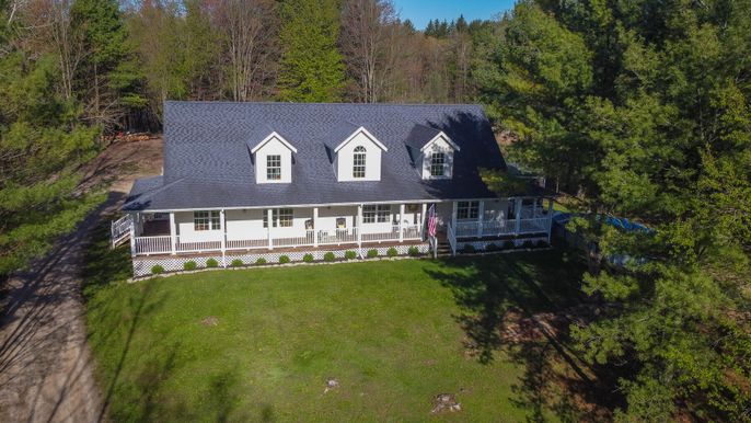 Backyard, Exterior, Facade, Cape Cod