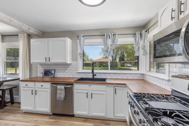 Interior, Kitchen, Stainless Steel Appliances, Wood Texture Flooring