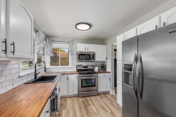 Interior, Kitchen, Stainless Steel Appliances, Wood Texture Flooring