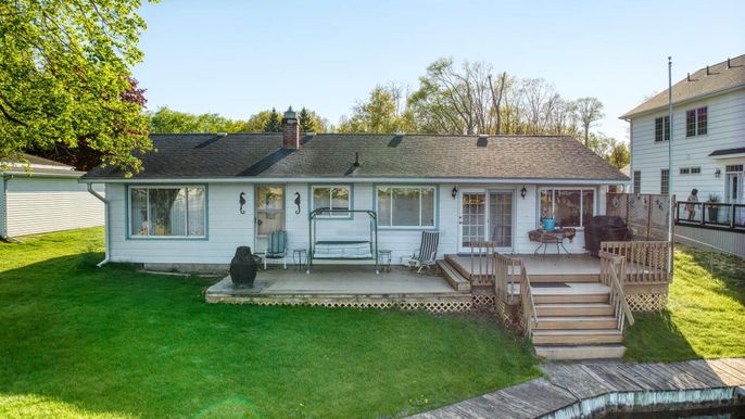Backyard, Exterior, Facade, Cape Cod