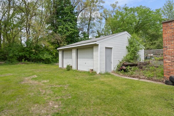 Backyard, Detached Garage, Exterior