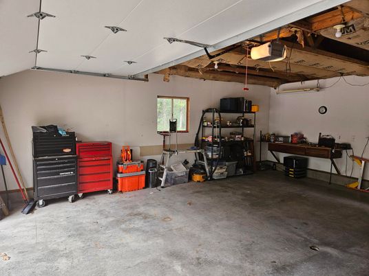 Garage, Interior