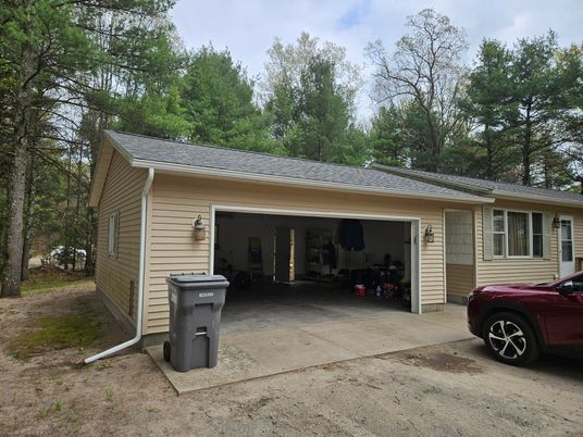 Detached Garage, Exterior