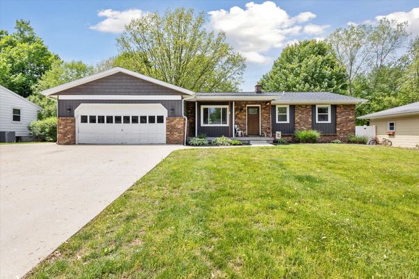 Attached, Exterior, Facade, Brick Facade, Ranch