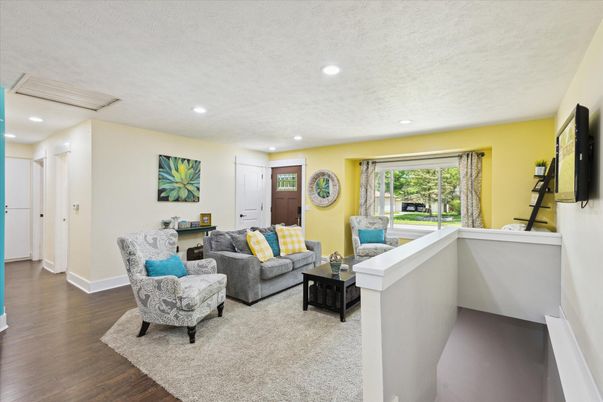 Interior, Living room, Recessed Lighting, Wood Texture Flooring