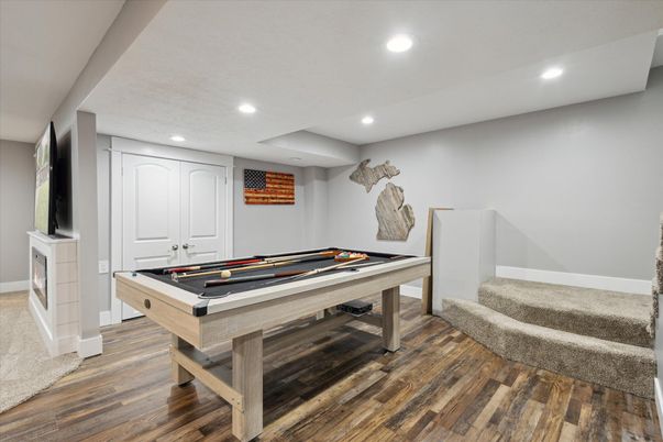 Billiard Table, Game Room, Interior, Recessed Lighting, Wood Texture Flooring