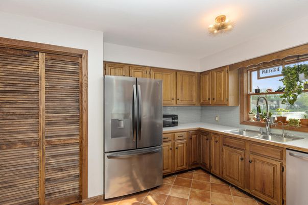 Interior, Kitchen, Stainless Steel Appliances