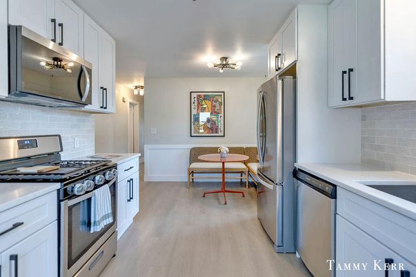 Dining room, Interior, Kitchen, Stainless Steel Appliances, Wood Texture Flooring