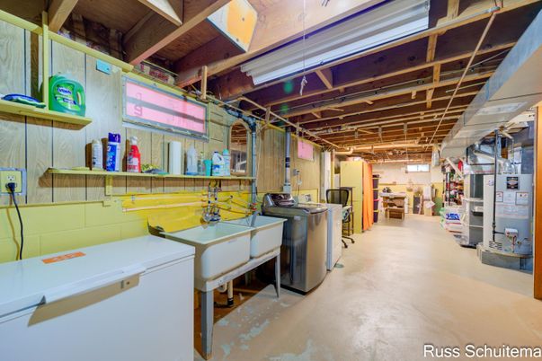 Interior, Washer, Wooden Beams, Wooden Ceilings
