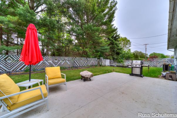 Backyard, Exterior