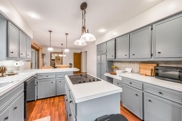 Interior, Kitchen, Pendant Lights, Recessed Lighting, Wood Texture Flooring
