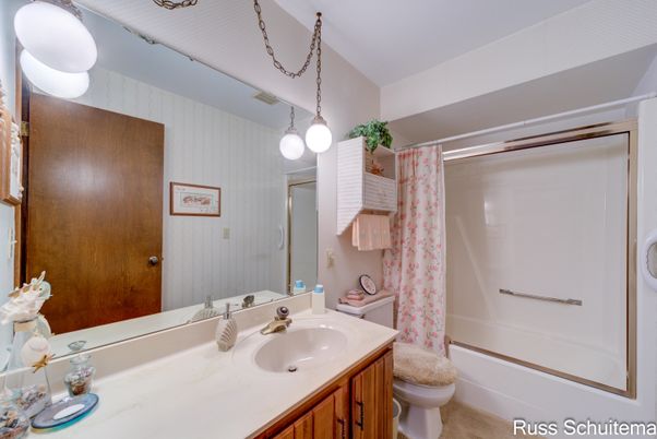 Bathroom, Interior, Pendant Lights