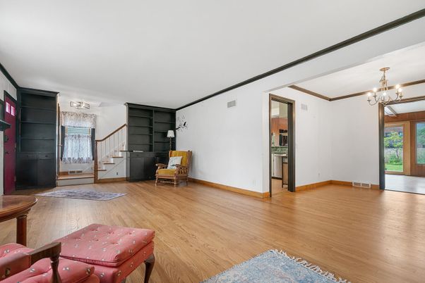 Chandelier, Empty room, Interior, Wood Texture Flooring