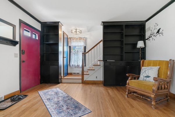 Chandelier, Interior, Wood Texture Flooring
